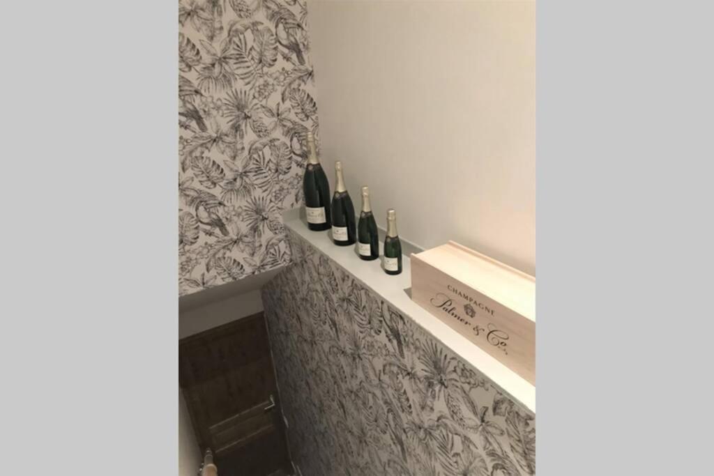 Loft Hyper Centre Reims 6 Pers Avec Parking Apartment Ngoại thất bức ảnh
